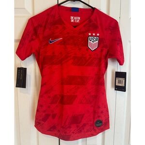 NEW Nike U.S. Stadium Away Red Jersey Women's Size X-Small Slim Fit AJ4397-688